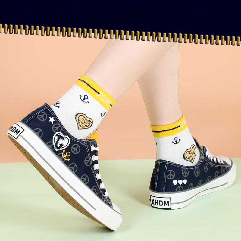 Jojo's Bizarre Adventure Flat Casual Canvas Shoes, Giorno Giovanna Bruno Bucciarati Kira Yoshikage, Golden Wind, Top Brand