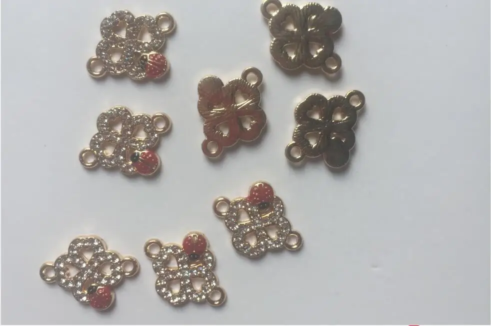 

100pcs 18x14mm Gold Tone Pave White Crystal Rhinestones Clover Connector Bracelet Charms beads