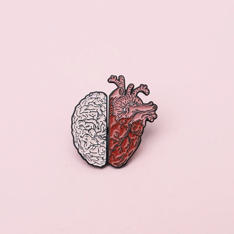 Pin de esmalte personalizado de corazón y cerebro, Pin de solapa de corazón humano, broche de cerebro, Joyería de Arte de anatomía, Regalo Anatómico médico, al por mayor