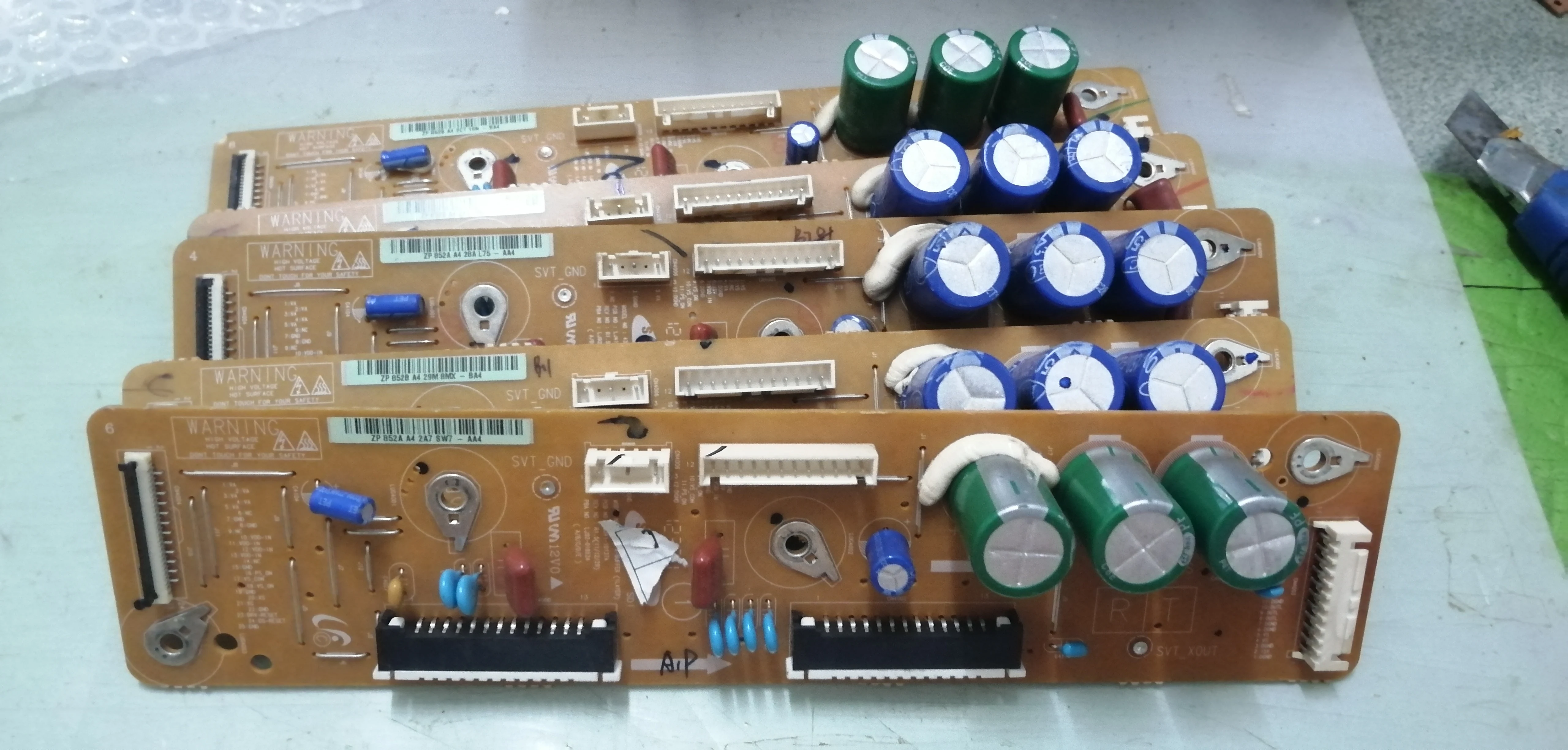 LJ92-01852A LJ41-10136A LJ41-10137A carte d'alimentation LCD BoarD S42AX-YD15 différences de prix
