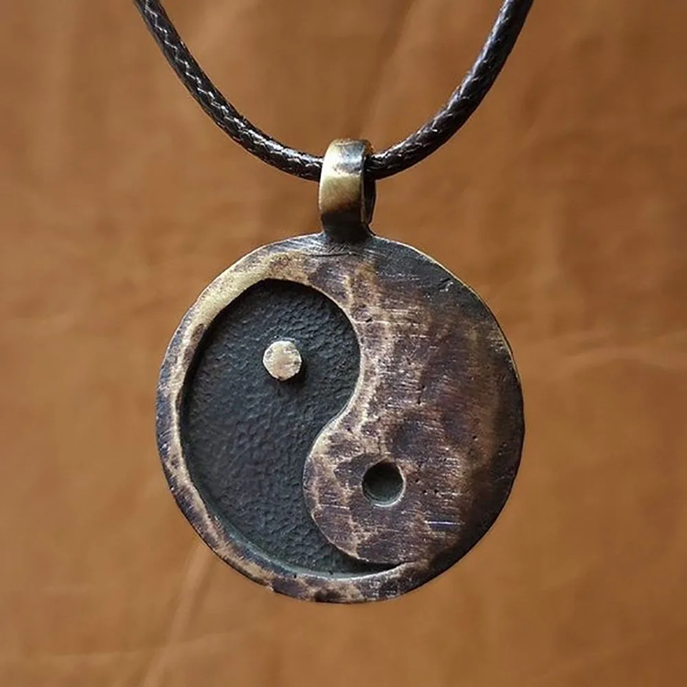 Vintage Taichi Synbol Yin Yang Necklace For Men Ancient Looking High Quality Pendant Handmade Necklaces Jewelry Birthday Gift