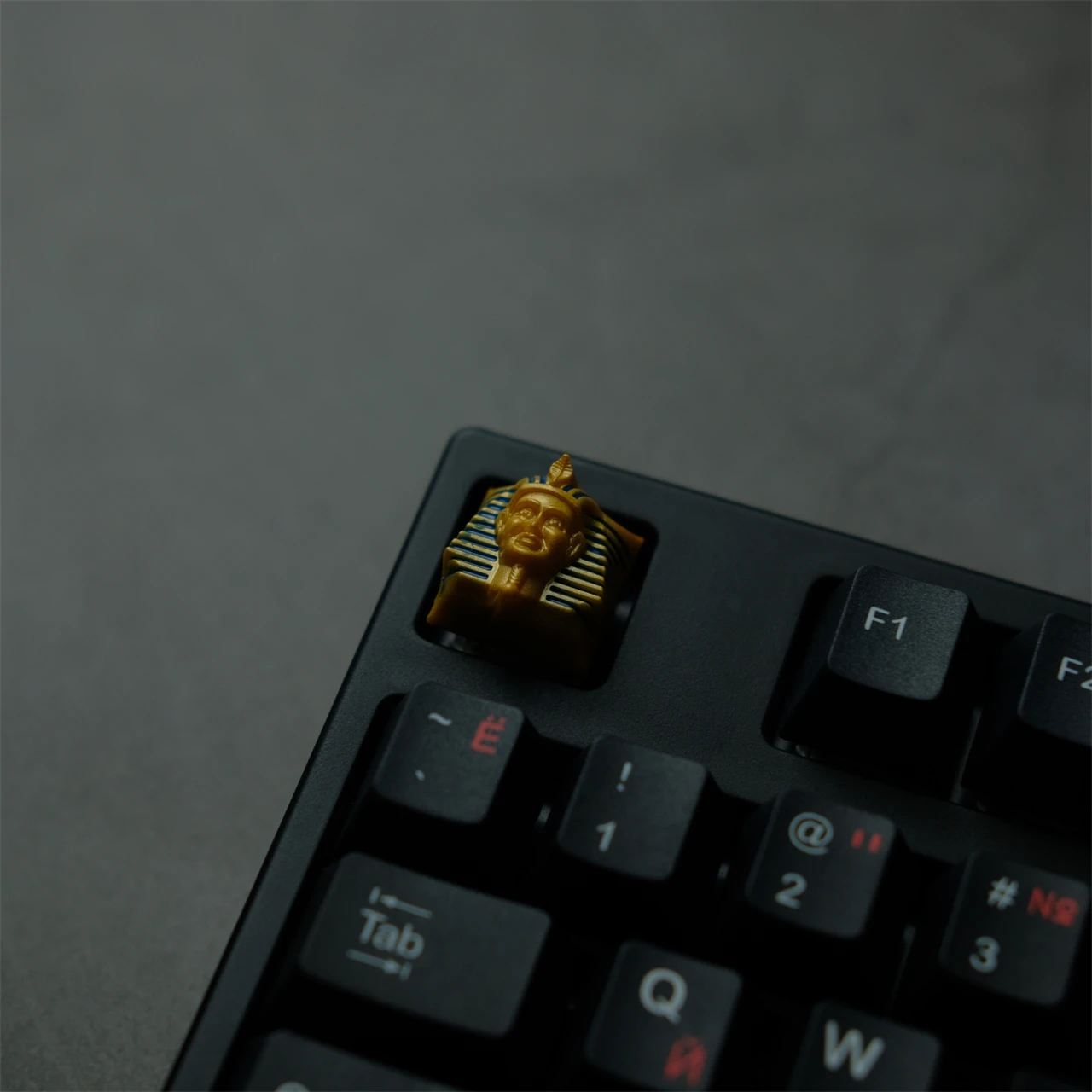 Handmade Natural Resin Egyptian Pharaoh Key Cap Mechanical Keyboard Keycap For Cross MX Switches Keyboard Creative Handwork