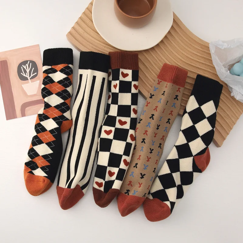 New Winter Thicken Warm Women Socks Rhomboid,Vertical Stripes,Bowknot,Lattice Colorful Combed Cotton Trendy Retro Socks Sokken