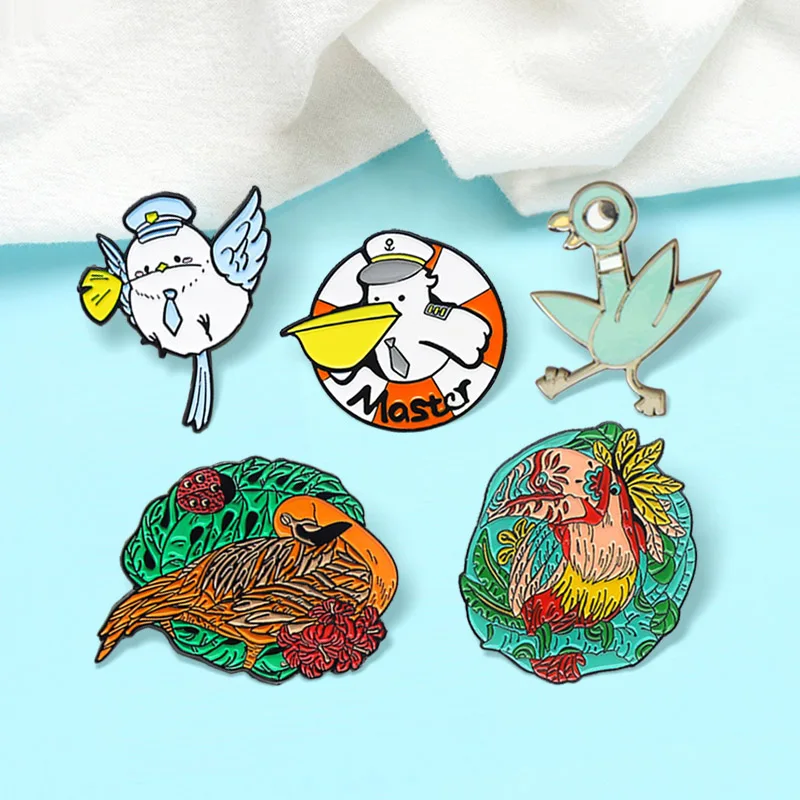 Bird Seagull Parrot Brooches Bird Crane Swallow Enamel Pins Forest Sea Animal Broche Lapel Badge Jewelry Gift Kids Wholesale