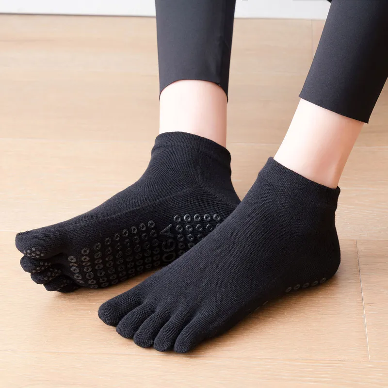 

2023 Women Breathable Pilates Socks Anti-Slip Five Toe Yoga Socks Quick-Dry Cotton Ladies Ballet Dance Elasticity Fitness Socks