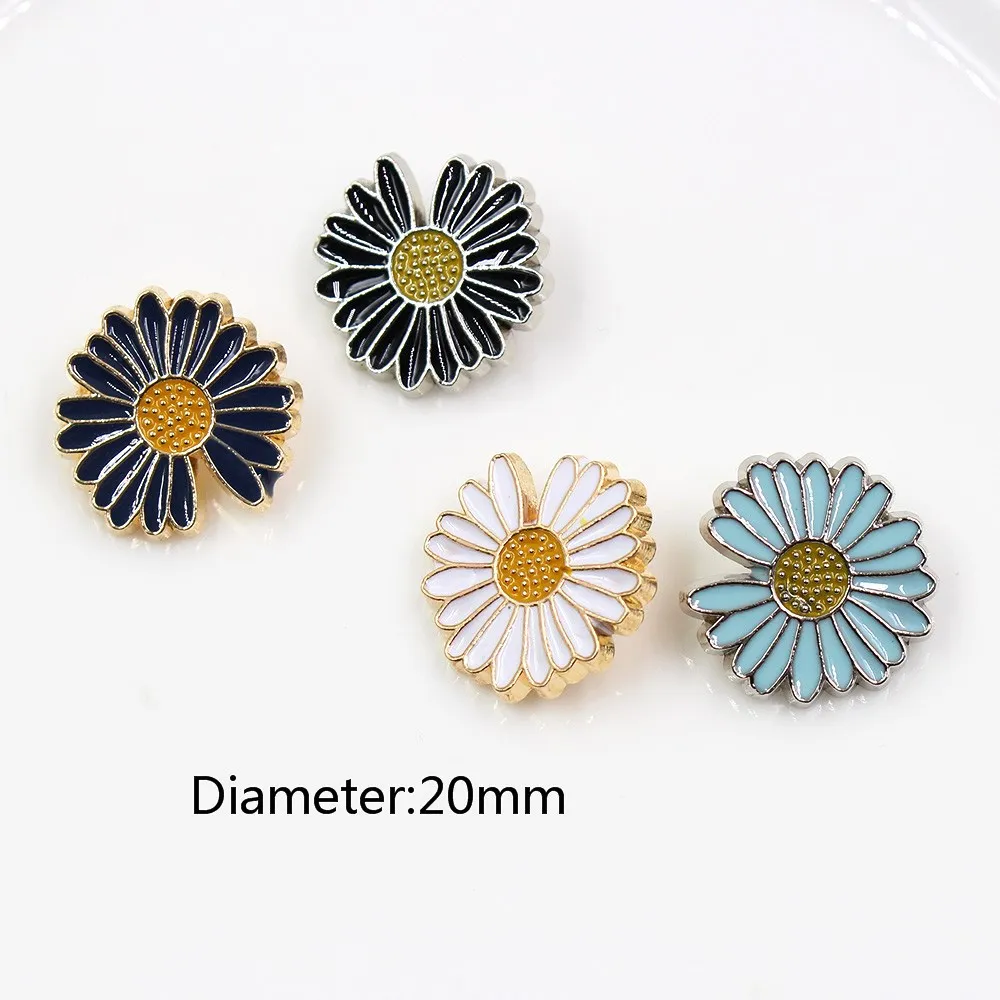 10pcs/lot Sunflower small daisy-shaped buttons Gold for clothing sweater coat decoration shirt buttons accessories DIY JS-0270