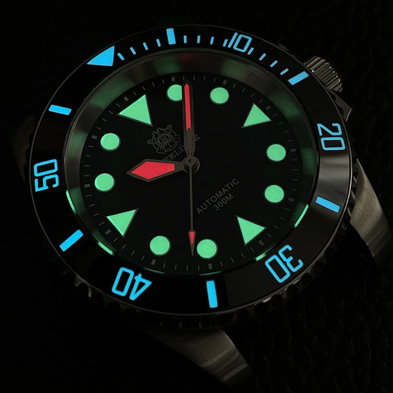 STEELDIVE Mens Diver Watches Automatic Watch Luxury 300m Waterproof Mechanical Wristwatch Luminous Sapphire Ceramic Bezel NH35