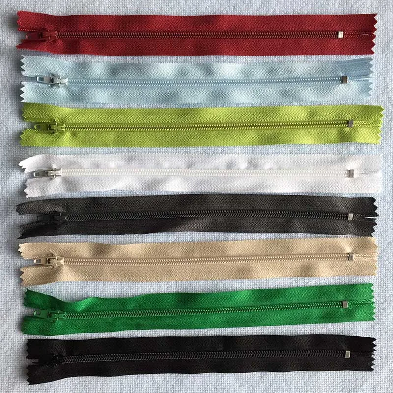 5Pcs 3# 12-60cm (4.8Inch-24 Inch) Nylon Coil Zippers Suitable For Garment Bags Sewing Accessories Zipper (21 Colors)