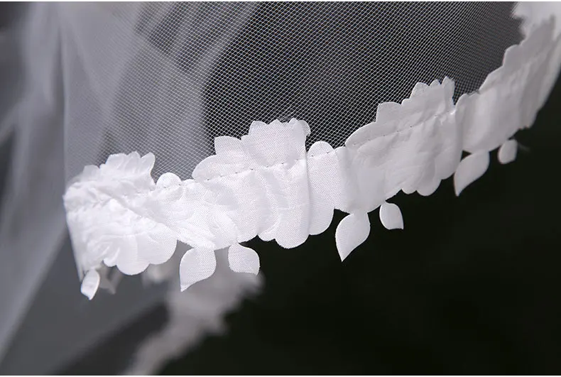 Elegant Short Appliques  Bridal Veils  Cheap Wedding Bride Accessories In Stock