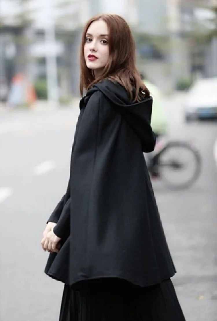 Elegant Women Cloak Vintage Hooded Coat Gothic Cape Poncho Casual Cardigan Loose Coats Women Warm Cosplay Streetwear Medieval