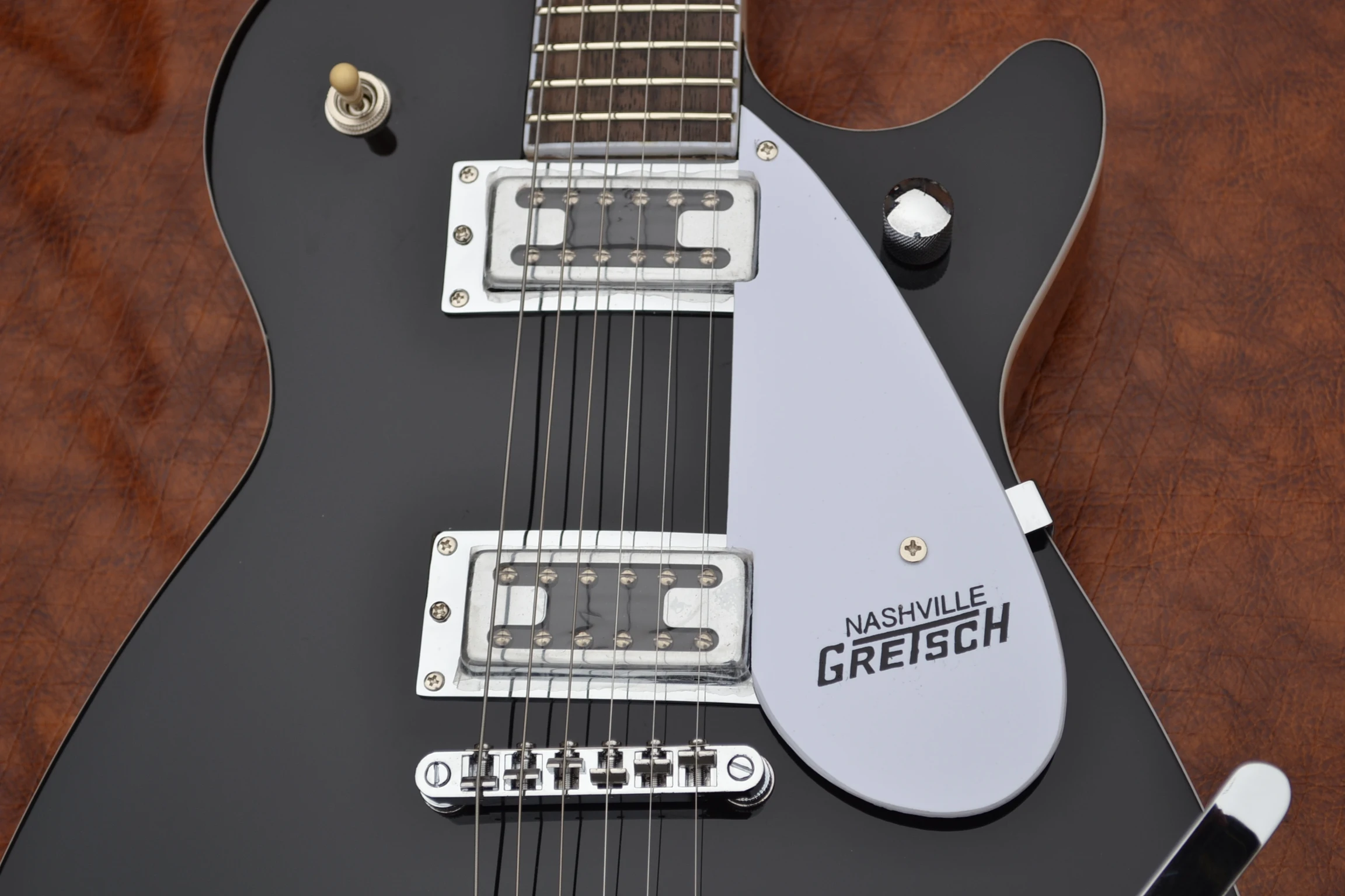 Available from stock: Grace 6-string Jazz electric guitar, classic black, jazz big rocker bridge, free shipping