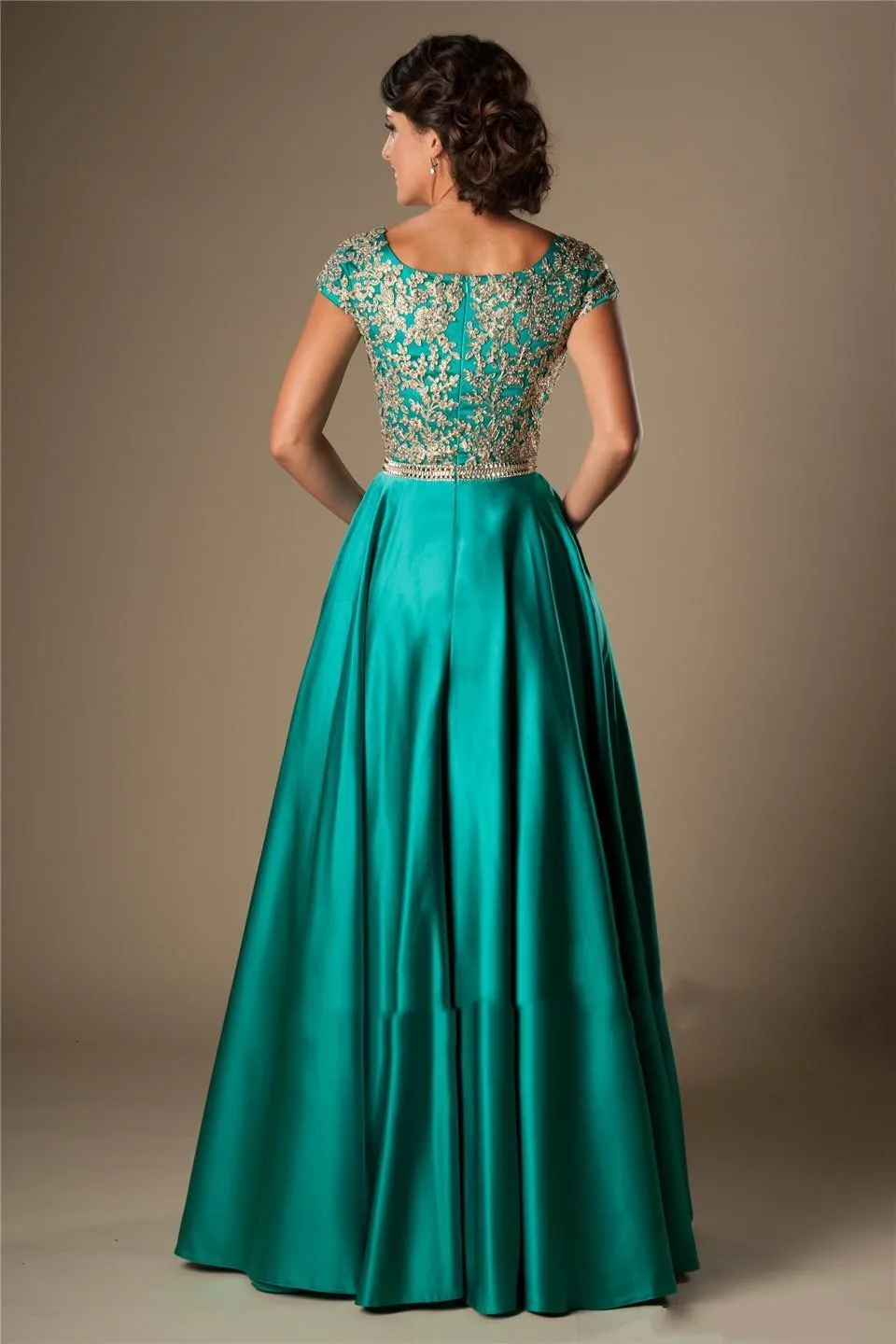 Customized Turquoise Gold Appliques Modest Prom Dresses With Cap Sleeves Long A-line Satin Evening Party Gown Robe De Soiree