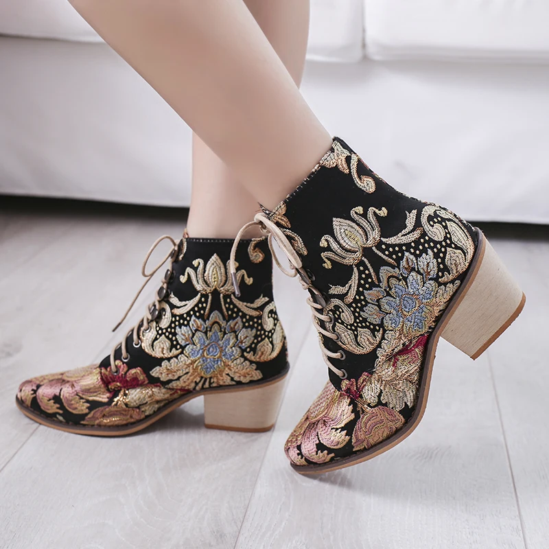 Big Size boots women Embroidery Flower Med Heel Ankle Boots Comfort Autumn Winter Ankle Boots Brand Designer Short Booties