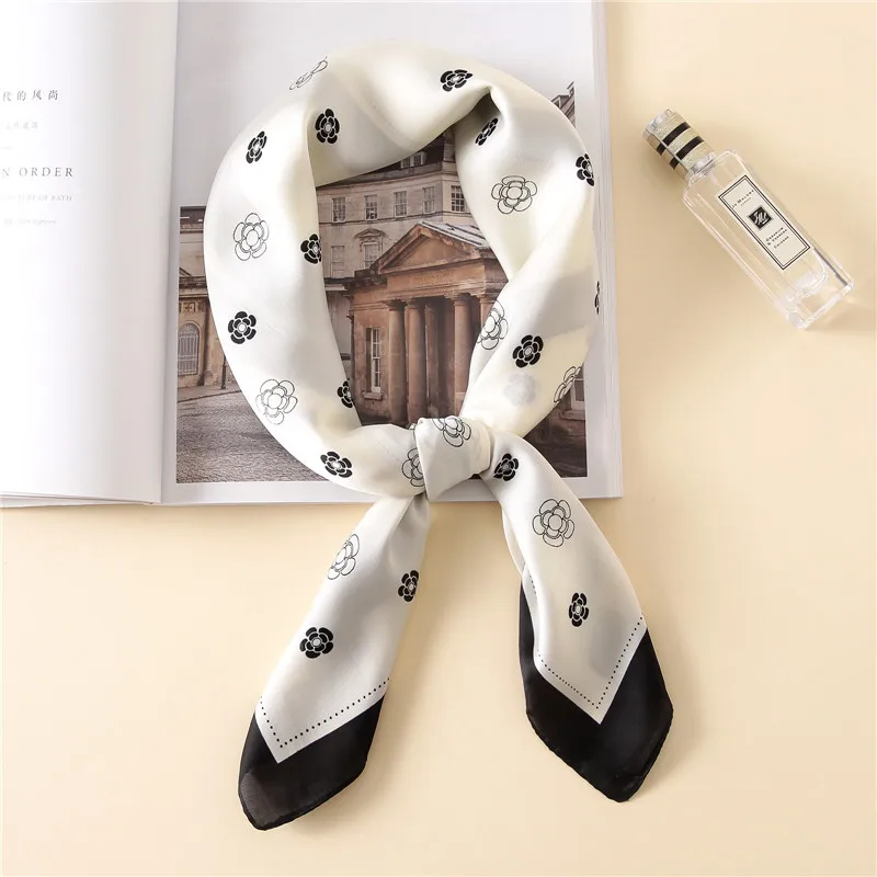 2021 Luxury Brand New Retro silk scarf Autumn Neckerchief Printed Soft  Female Hair Clip Ribbon Headdress scarves women pashmina