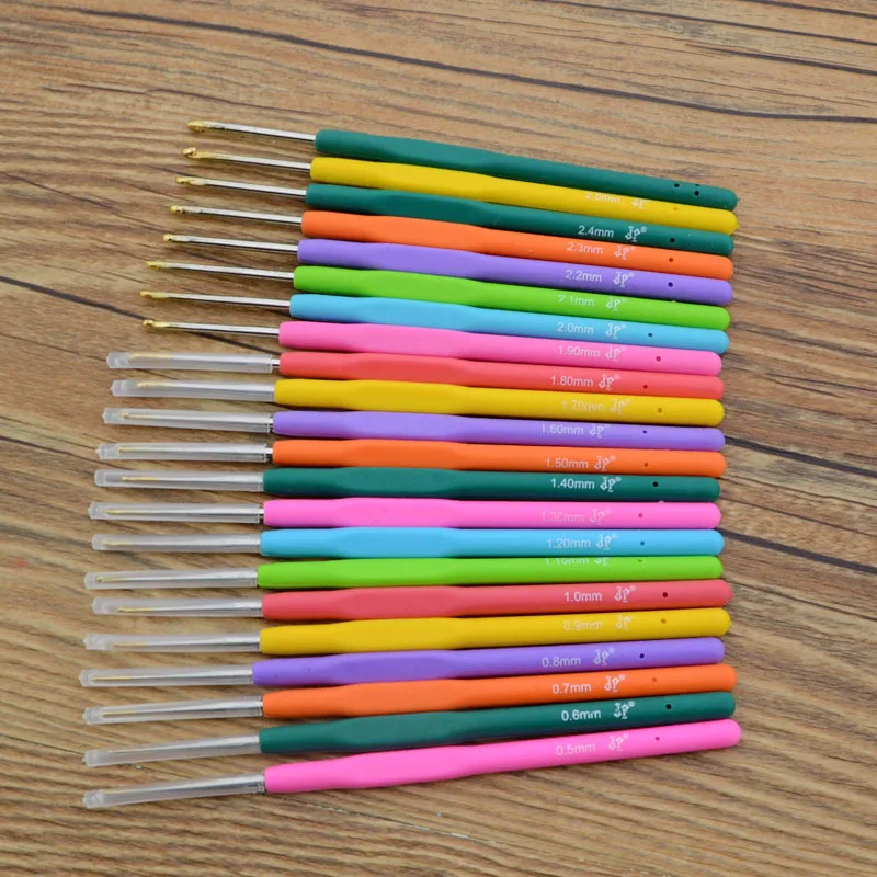 1pcs Small Lace Crochet Hooks 0.9-2.5mm TPR Soft Rubber Handle Knitting Needles Handle Weave Yarn DIY Sewing Tools Random Color