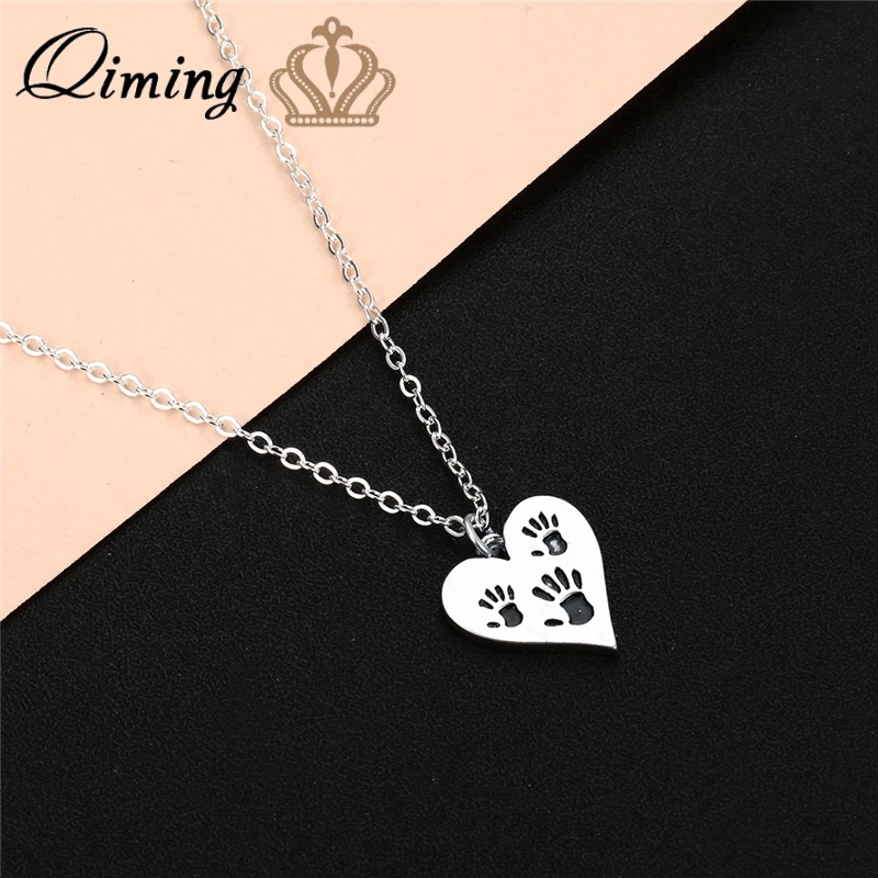 QIMING 2020 New Love Heart Necklace Women hand print Mothers Day Collar for Grandma Necklaces Collar