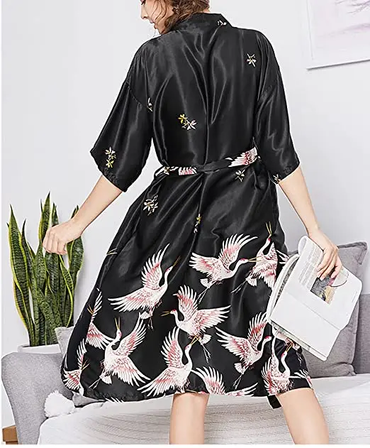 Albornoz tipo kimono de seda para mujer, túnicas de seda estilo Kimono con estampado floral, conjunto de noche cómodo disponible en talla grande XXXL