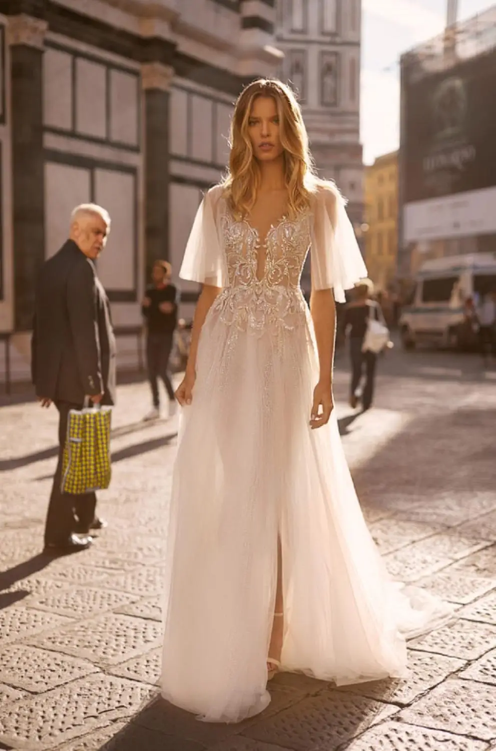 Vestidos de novia bohemios con apliques de encaje, vestido de novia transparente con escote en V, manga corta, talla grande, abertura lateral, 2020