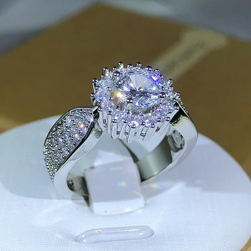 Newest Classic Many Prong Main White Zircon Ring 925 Silver For Ladies Party Cookic Party Jewelry Gift