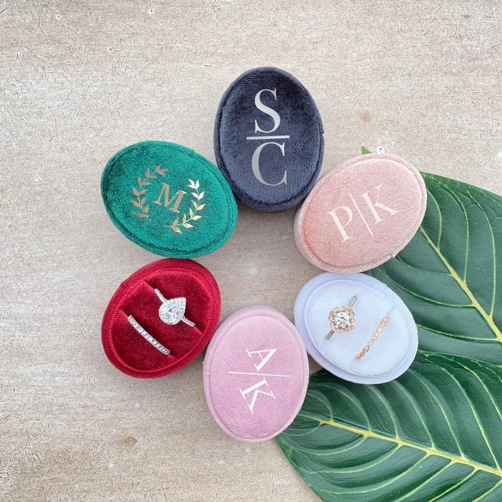 Personalized Oval Velvet Ring Box Custom Monogram Double Slot Ring Storage Box 7 Colors Engagement Wedding Decoration Handmade