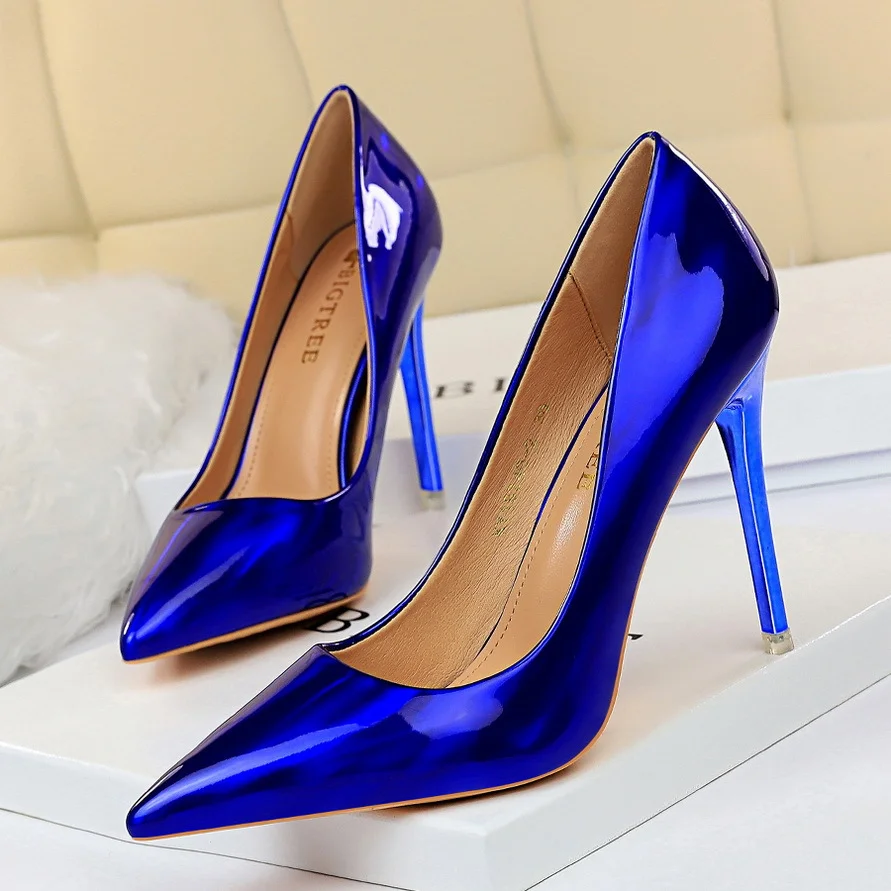 Metal Heel with High-Heeled Shiny Patent Leather Shallow Mouth Pointed Sexy Sexy Nightclub Was Thin Heels Wedding Shoes Banquet