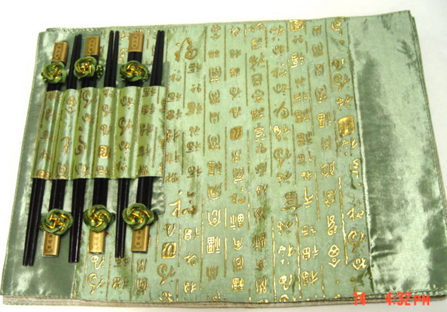 

Asian 6 Set Chinese "Fu" Patterns Handmade Dinner Silk Placemats & Chopsticks