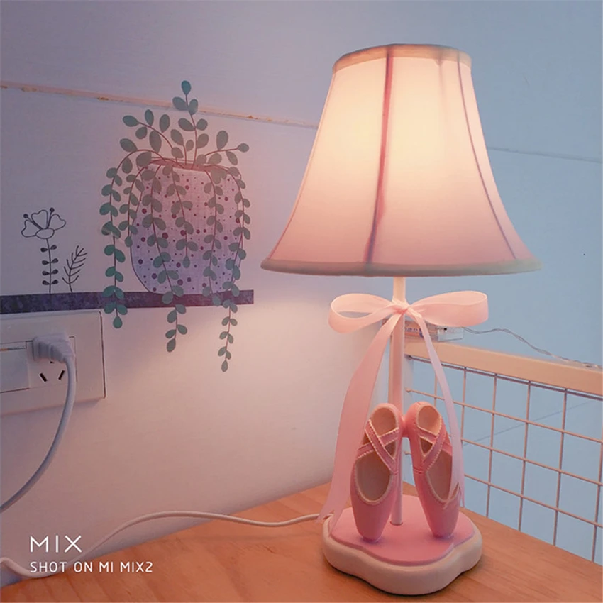 Nordic Princess Ballet shoes table lamps bedroom girl children's bedside lamp cute fabric dance shoes table lights warm fixtures