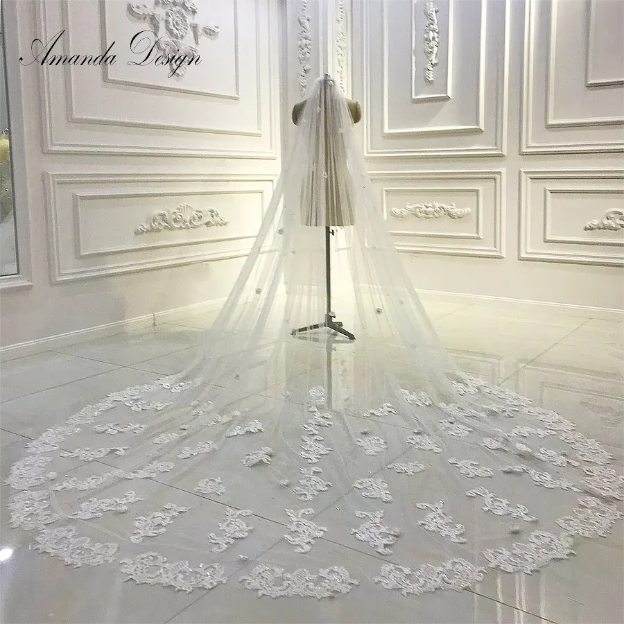 Amanda Design Royal Lace Appliques 3D Handwork Flower Long Veil