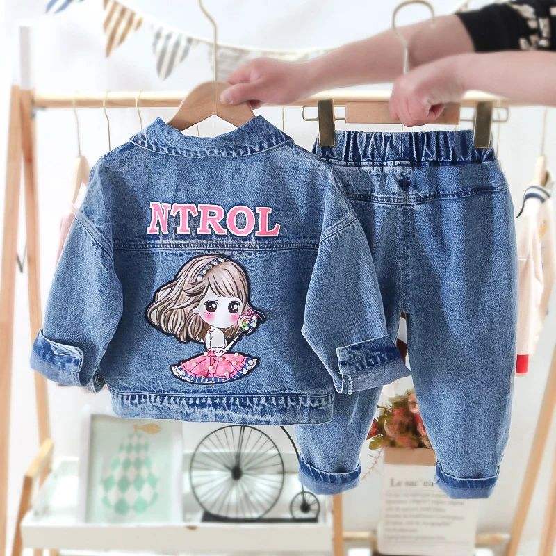 

Cute Baby Girls Denim Jackets Suits Cartoon Girl Pearls Beading Jean Coats+Pants 2Pcs Spring Autumn Kids Children Clothes Sets