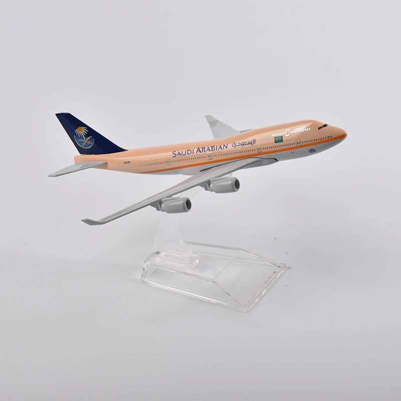 JASON TUTU 16cm Saudi Arabian Airlines Boeing 747 Airplane Model Plane Model Aircraft Diecast Metal 1/400 Scale Gift Dropshippin