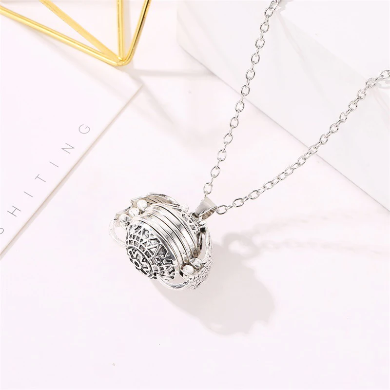 SUMENG New Arrival 2024 Fashion Magic 4 Photo Pendant Memory Floating Locket Necklace Angel Wings Flash Box  Album