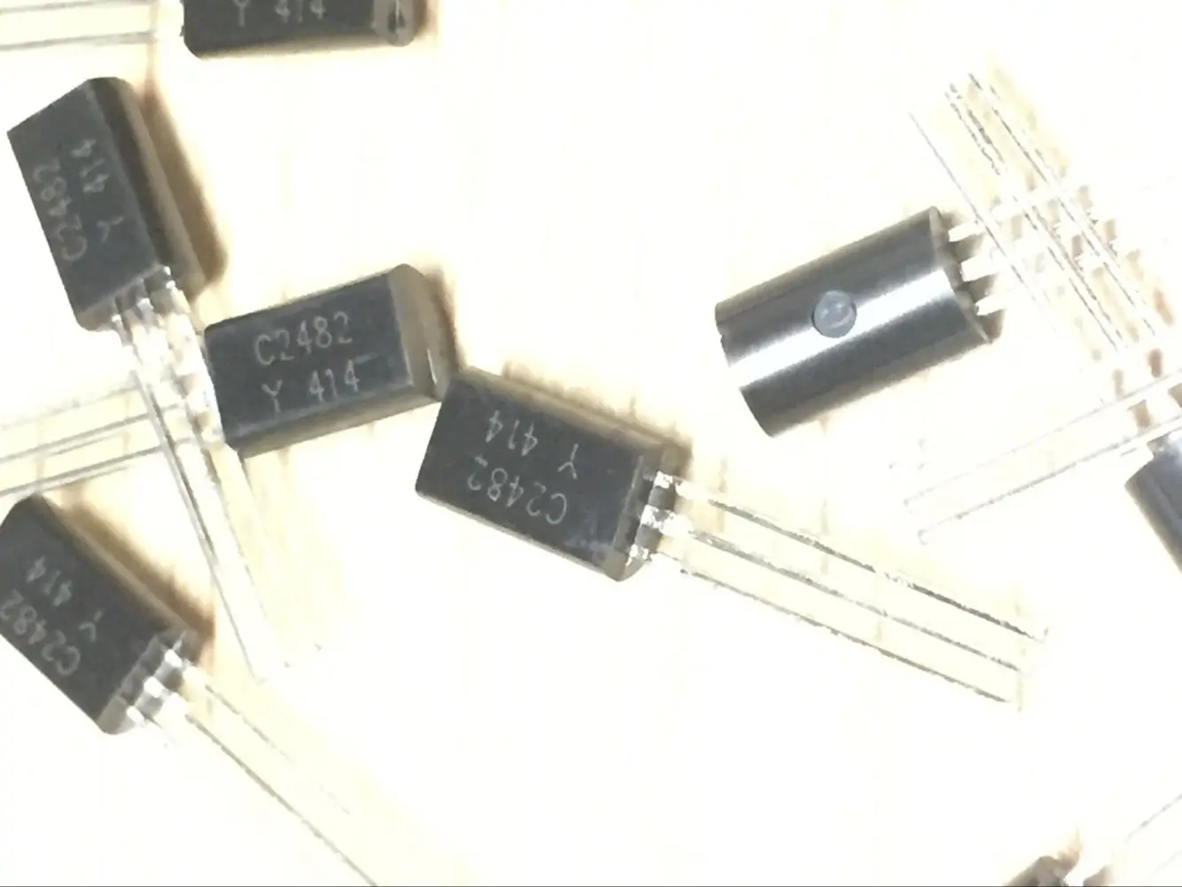 5 pçs/lote 2SC2053 C2053 2SC2538 C2538 2SC3940A C3940A TO-92L Em Estoque