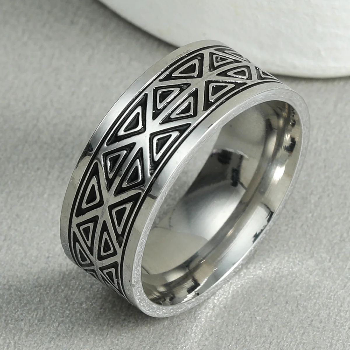 8mm Vintage Stainless Steel Ring Triangular Pattern Discredit Ring For Men Women Jewelry Anime Fans