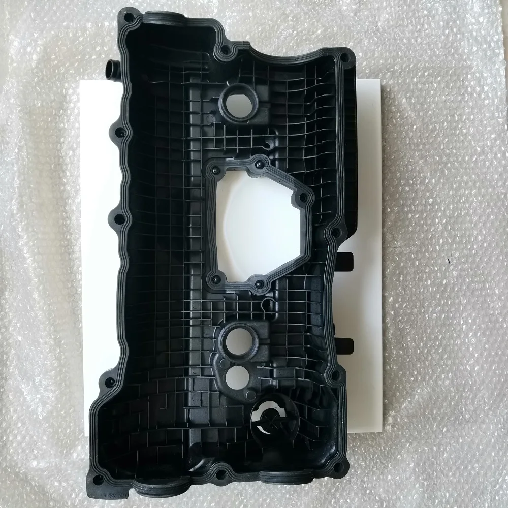 CYLINDER HEAD COVER 11127568581 valve cover for E46 3series