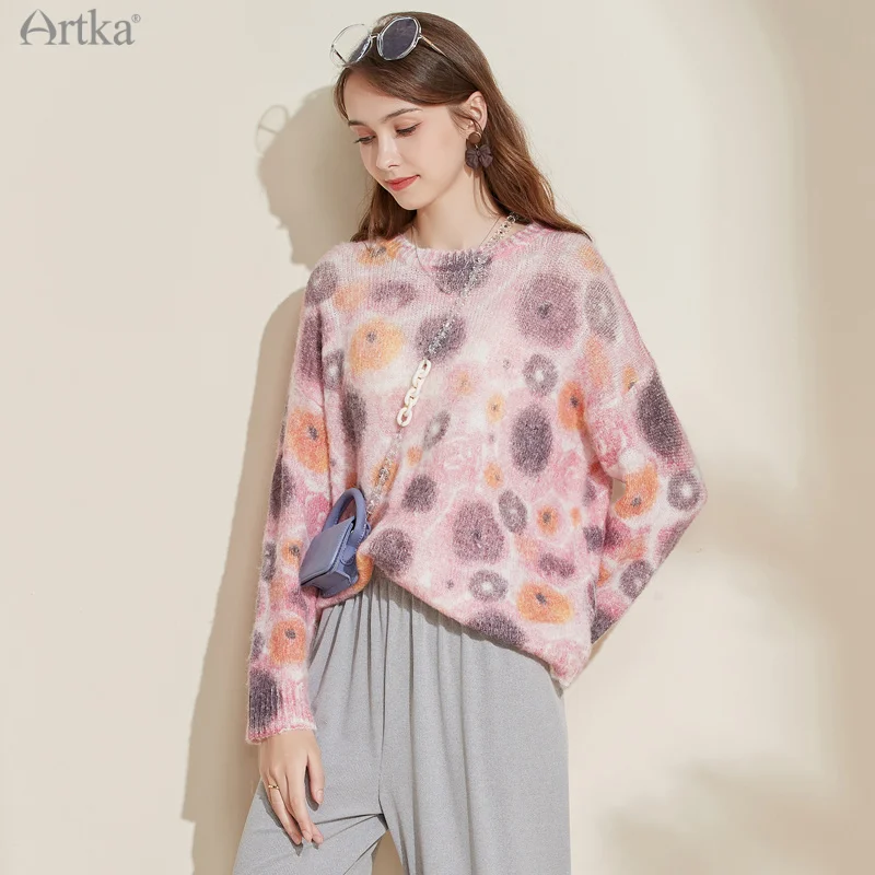 ARTKA 2021 Autumn New Women Knitwear Elegant Floral Knitting Sweater O-Neck Pullover Long Sleeve Loose Knitwear YB29016Q