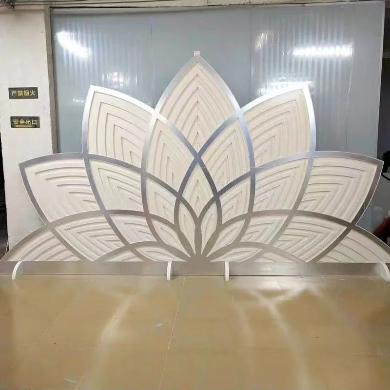 

Wedding Supplies Silver Backdrop Decoration Acrylic White Wedding Arch Gold Lotus Backdrop Stand