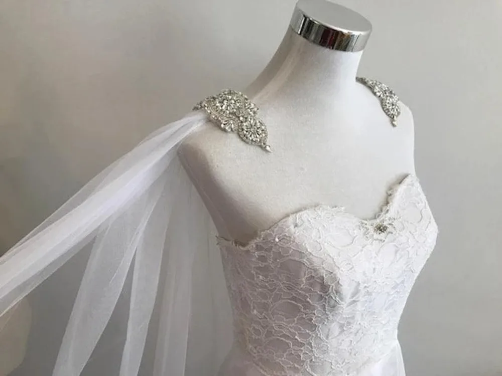 Diamond Top Cape Veil 118