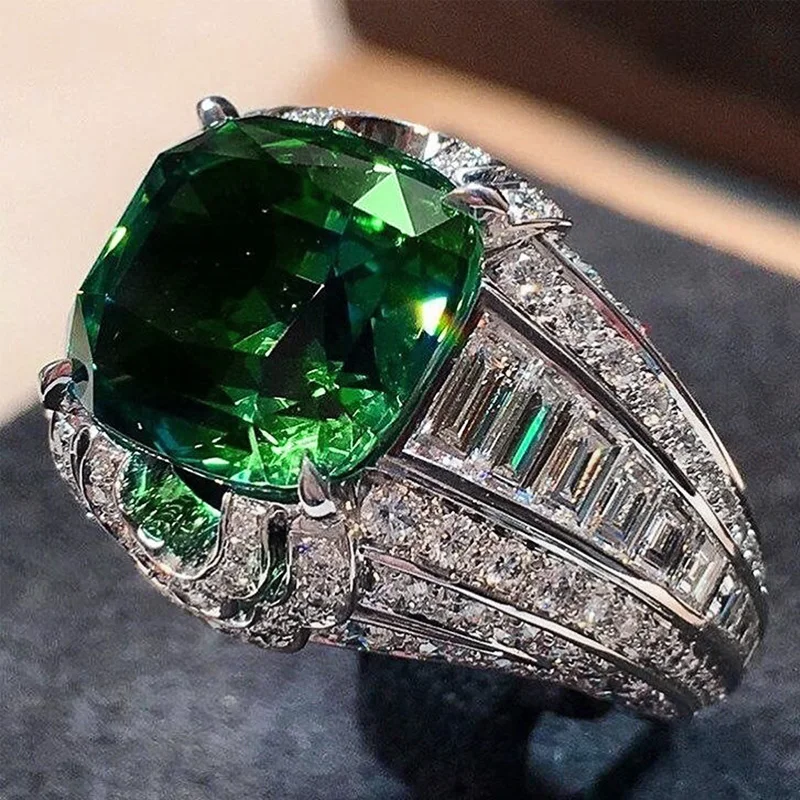 Huitan New Gorgeous Square Green Stone Women Wedding Rings Micro Paved Shiny CZ Noble Lady Engagement Party Ring Fashion Jewelry