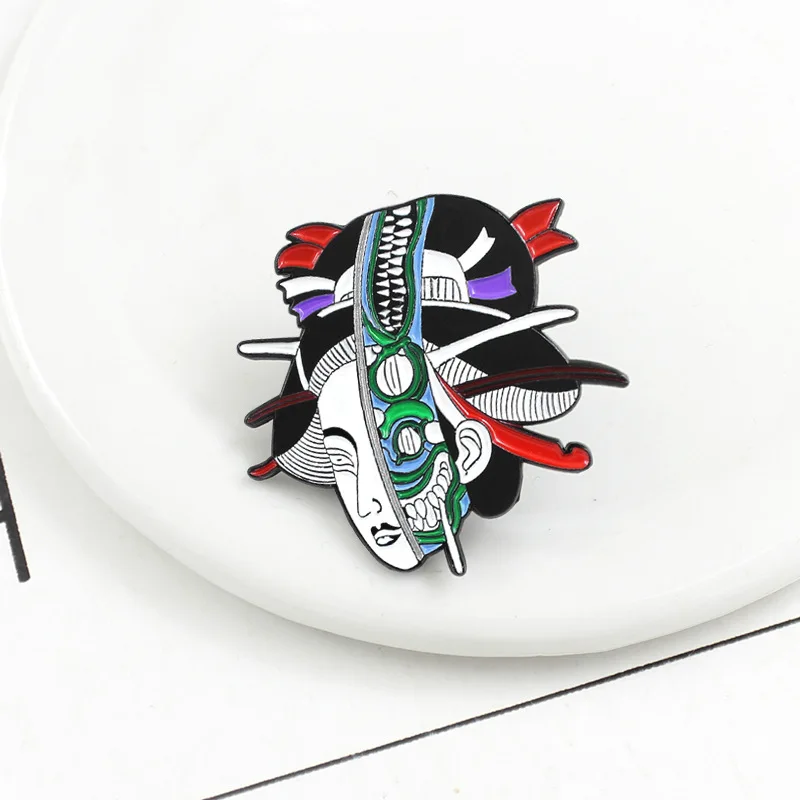 Beautiful Japanese Geisha Metal Enamel Brooch Fashion Glamour Ethnic Culture Badge Pin Unique Trendy Costume Backpack Jewelry