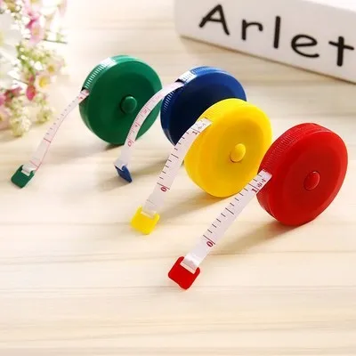 Cinta métrica retráctil portátil para niños, regla de 150cm de altura, centímetro, rollo de cinta, regalos para niñas, Color aleatorio