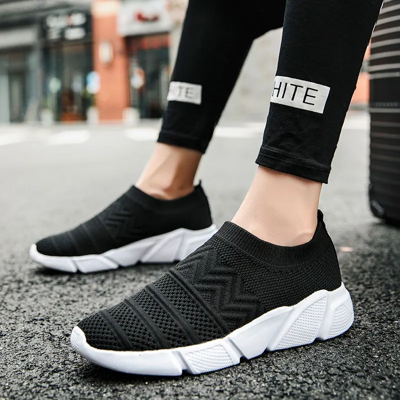 

Men Sneakers Casual Shoes Hollow Out Breathable Mesh Men Shoes Slip-On Women Shoes Comfortable Platform Zapatillas Hombre 35-45