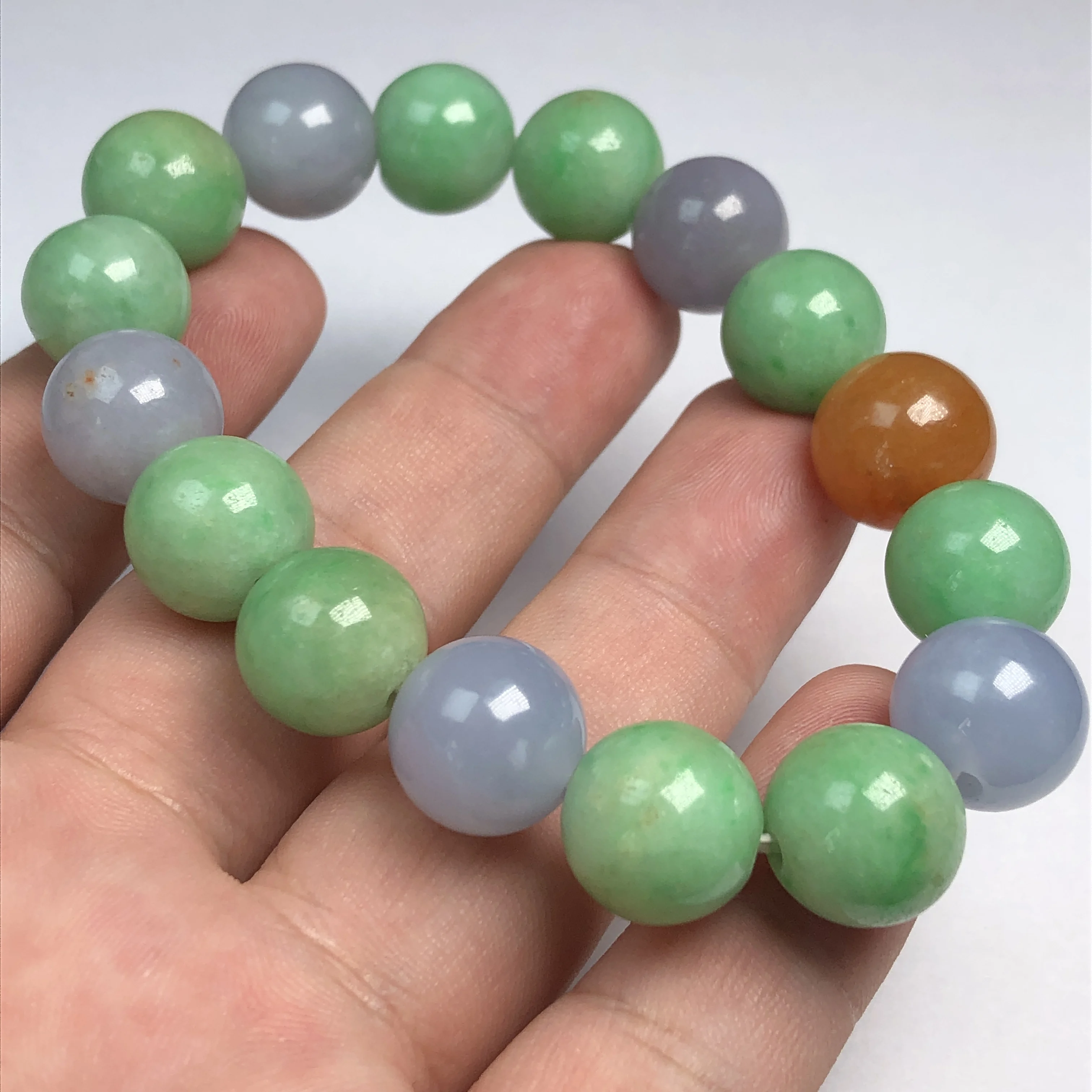 

Certified Green Huang Zi Fu Lushou Tri-color 100% Natural A Jade jadeite 13.5 mm Bead Bracelet Bangle