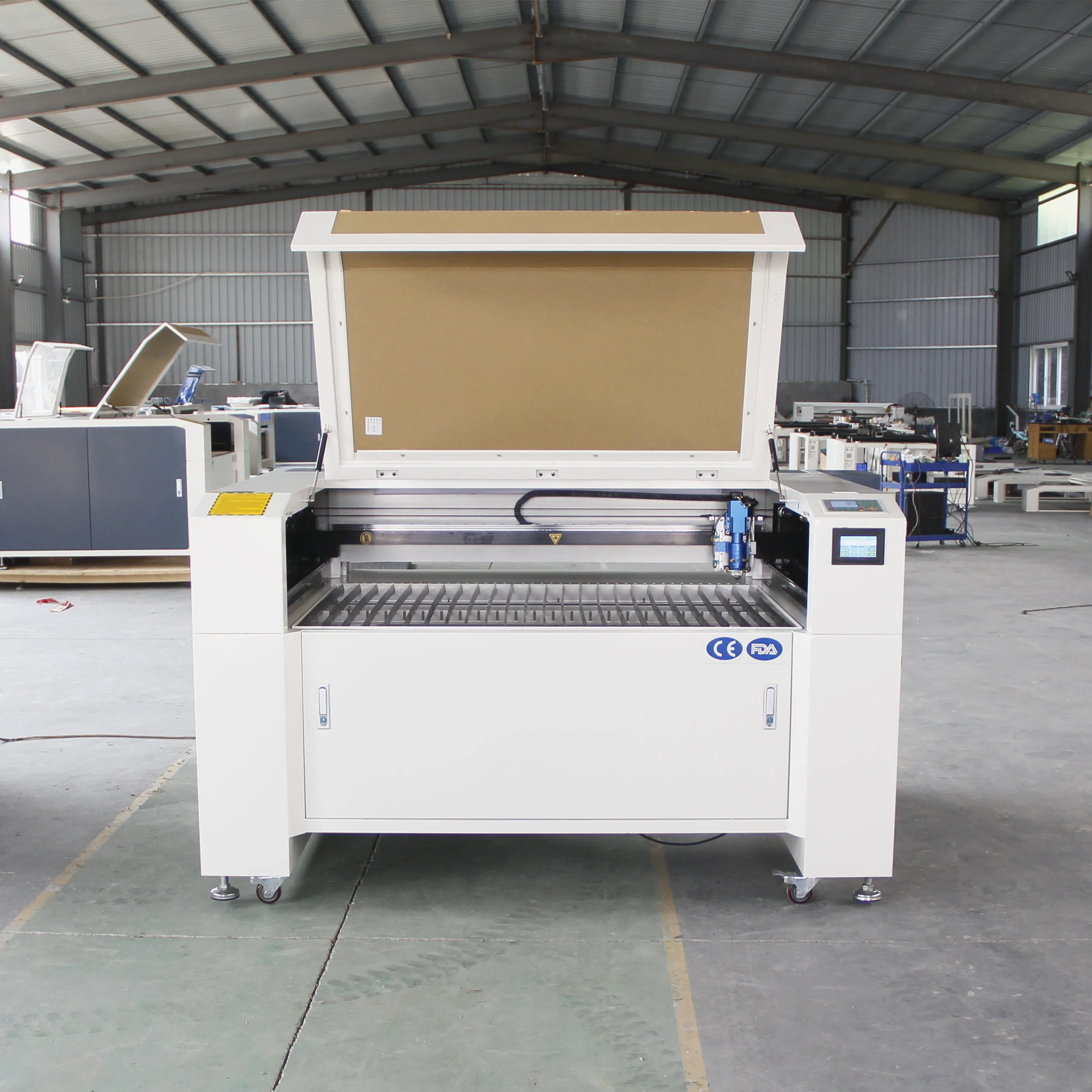 

High Precision Ruida Controller Nonmetal Co2 CNC Laser Cutting Machine 1390 Laser CNC Cutter With Dust Extractor