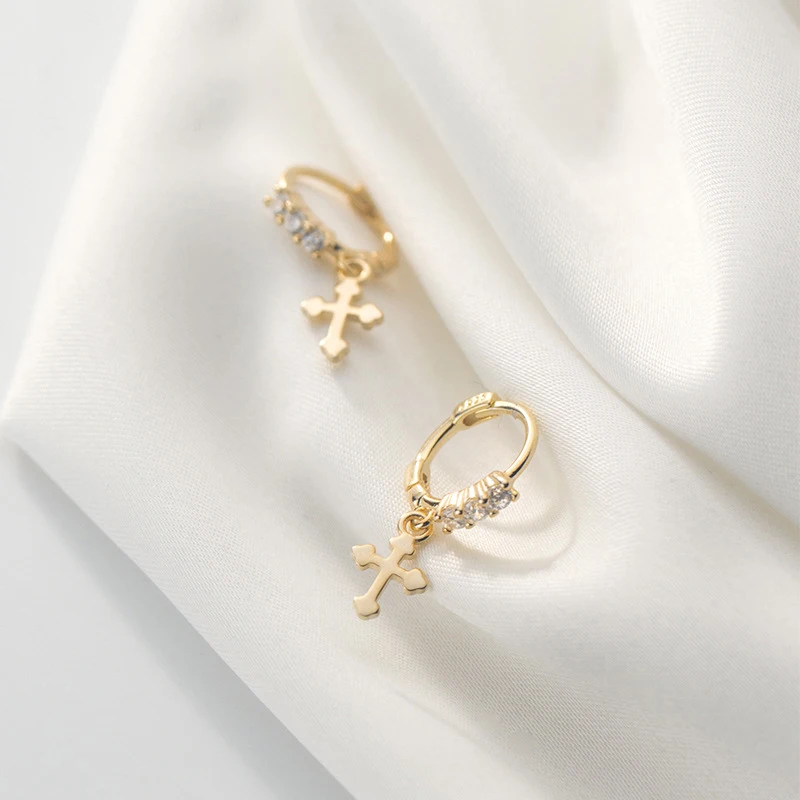 

MloveAcc 925 Sterling Silver Cross Earrings for Women Fashion Personality Couple Small Contracted Earrings