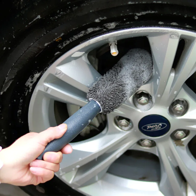 

1PCS High Quality Plastic Handle Microfiber Wheel Tire Rim Brush Car Cleaning Tool Auto Washing Brush