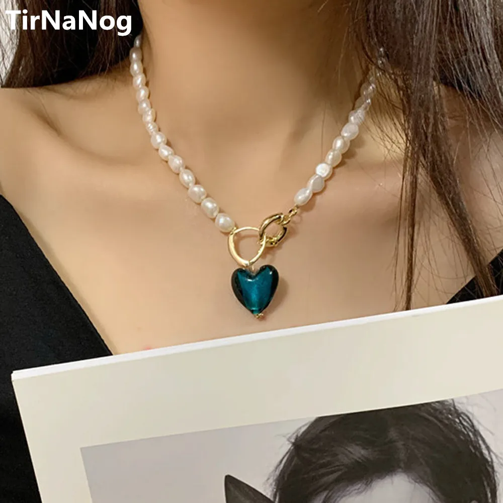 Retro Baroque Irregular Natural Pearl Necklaces for Women Blue Green Color Glass Heart Pendant Chokers Necklace Wedding Jewelry