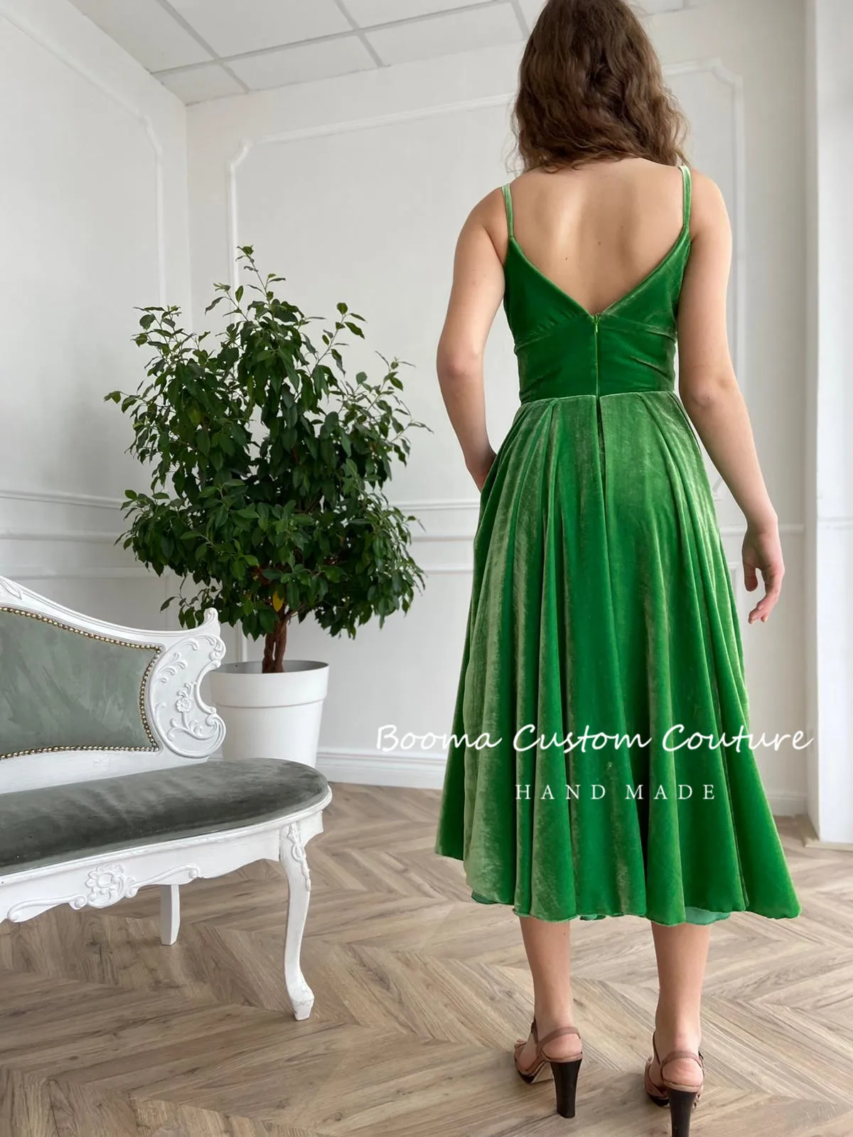 Booma Kelly Green Velvet Short Prom Dresses Spaghetti Straps Midi Velour Prom Gowns with Pockets Tea-Length Formal Party Gowns