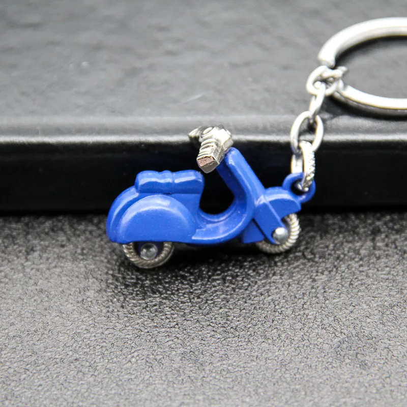 Creative Lady Motorcycle Keychain Stylish 3D Scooter Car Key Chains Classic Electric Keyring Pendant Women Gift