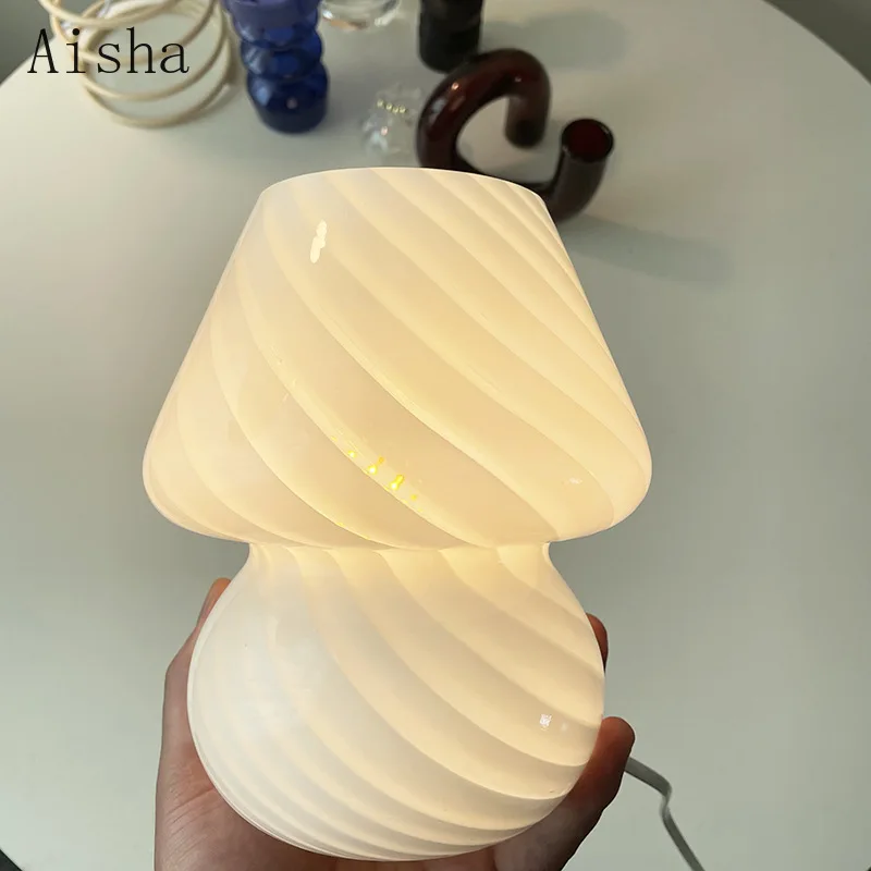 

Hot Selling Small Glass Table Lamp Bedroom Bedside Bed and Breakfast Desk Table Stained Glass Lamp Cute Lamp 100-240V Universal