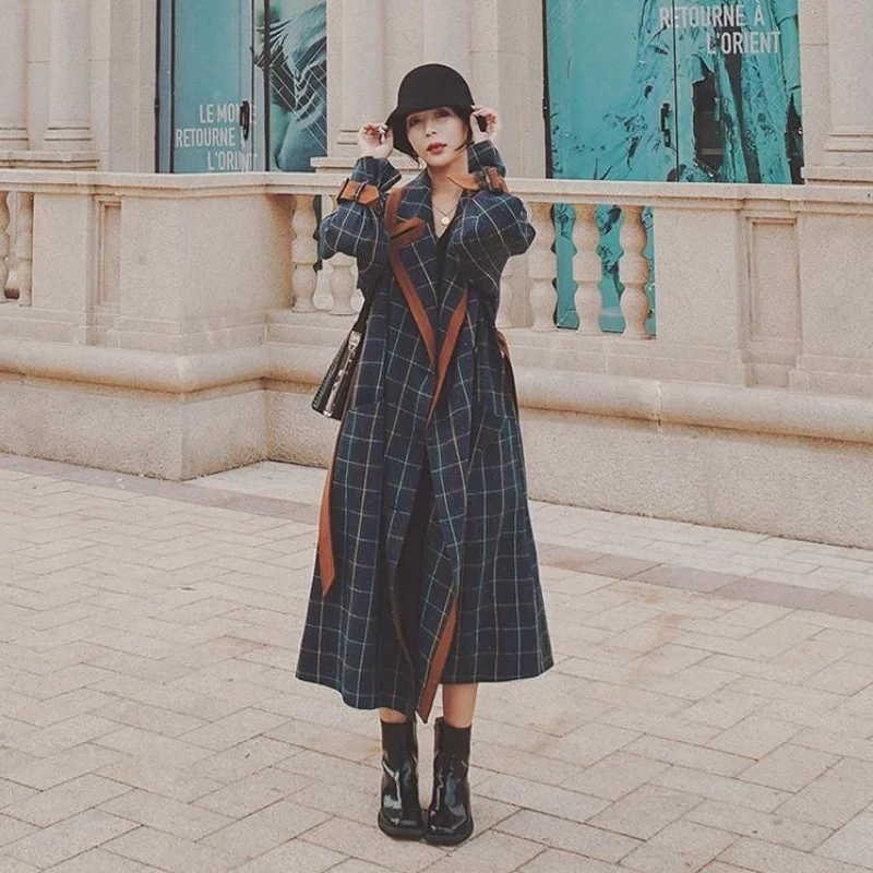 Women Autumn Wool Blends Plaid Overcoat British Style Vintage Belt Double Breasted Trench 2022 Winter Office Ladies Woolen Coat